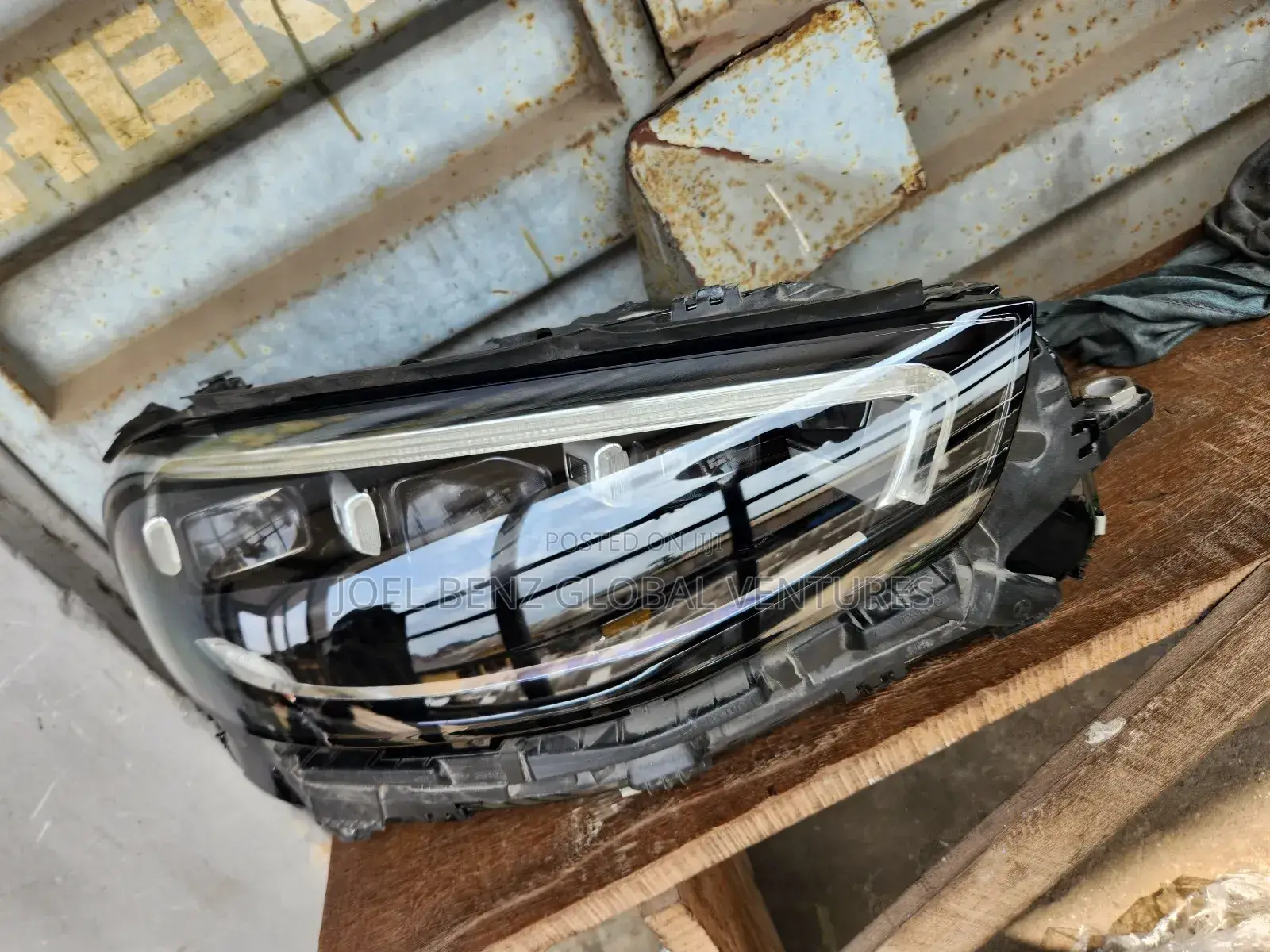S55 2022 Driver Side Headlight