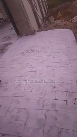 Ashlar Slate Stamp Concrete Floor