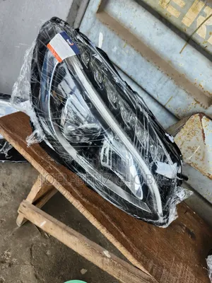 C300 2016 Left Side Headlight
