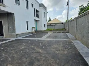 Furnished 4bdrm Duplex in Court Of Appeal, Akure for sale