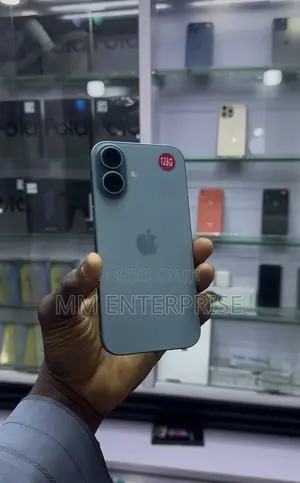 Apple iPhone 16 128 GB Green