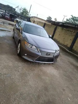 Lexus ES 350 FWD 2014 Gray