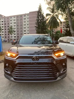 Toyota Highlander Limited AWD 2024 Black