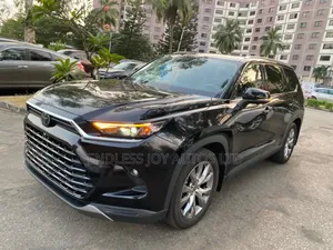 Toyota Highlander Limited AWD 2024 Black