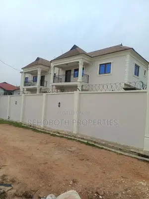 3bdrm Apartment in Elebu Oja, Akala Express for rent