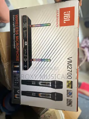 JBL Vm2700 Wireless Microphone With Color Light Antennas
