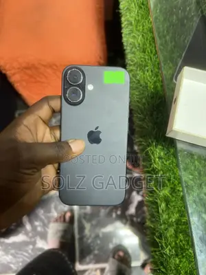 Apple iPhone 16 128 GB Green