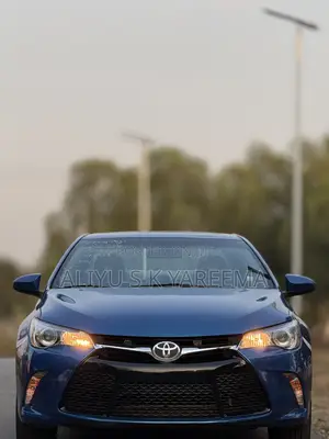 Toyota Camry SE w/Special Edition Pkg (2.5L 4cyl 6A) 2016 Blue