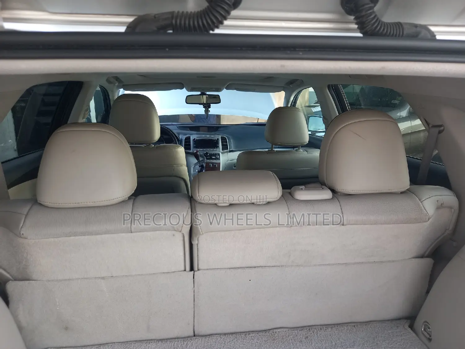 Toyota Venza 2010 Silver