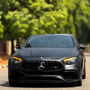 Mercedes-Benz E63 2022 Black