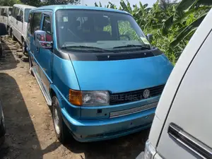 Volkswagen Transporter 2005 Blue