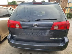 Toyota Sienna LE FWD 2006 Gray