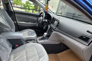 Hyundai Elantra SEL 2018 Blue