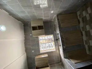 2bdrm Block of Flats in Range View Estate, Dawaki for rent