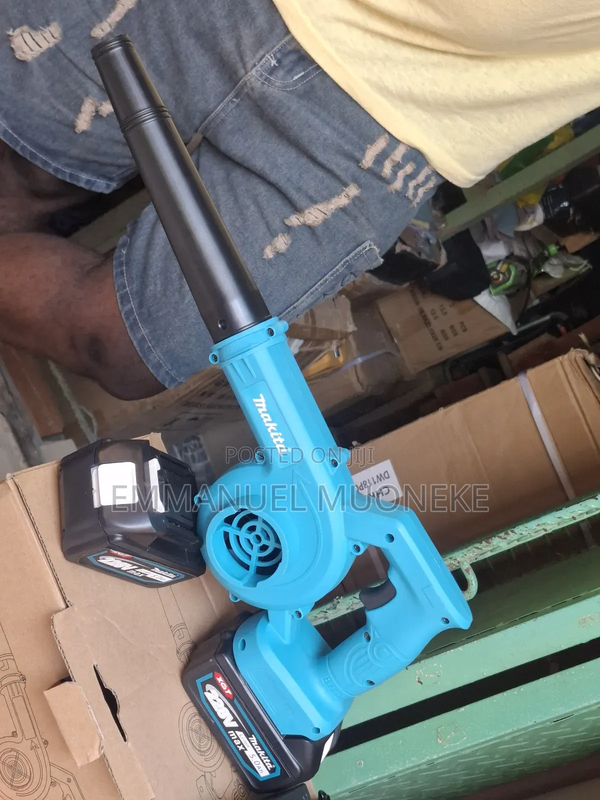 Makita Vacuum Cleaner With Battery And Charger