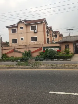 3bdrm Block of Flats in Secured Estate, Oko-Oba for sale