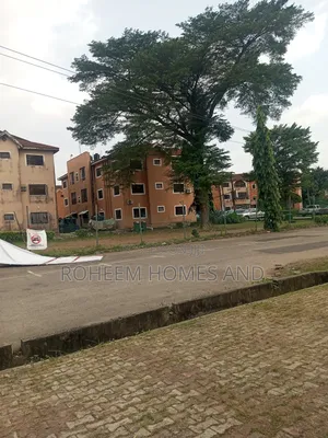 3bdrm Block of Flats in Secured Estate, Oko-Oba for sale