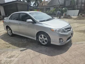 Toyota Corolla S 4dr Sedan (1.8L 4cyl 4A) 2011 Gray