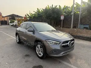 Mercedes-Benz GLA 250 2021 Gray