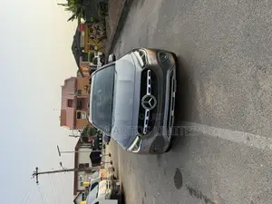 Mercedes-Benz GLA 250 2021 Gray