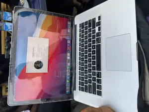 Laptop Apple MacBook Pro 2015 16GB Intel Core I7 SSD 256GB