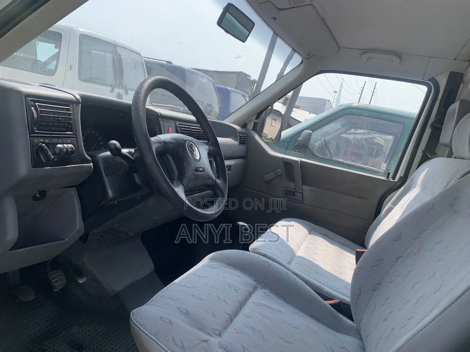 Volkswagen Transporter 2000 White