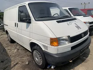 Volkswagen Transporter 2000 White