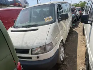 Volkswagen Transporter 2005 White