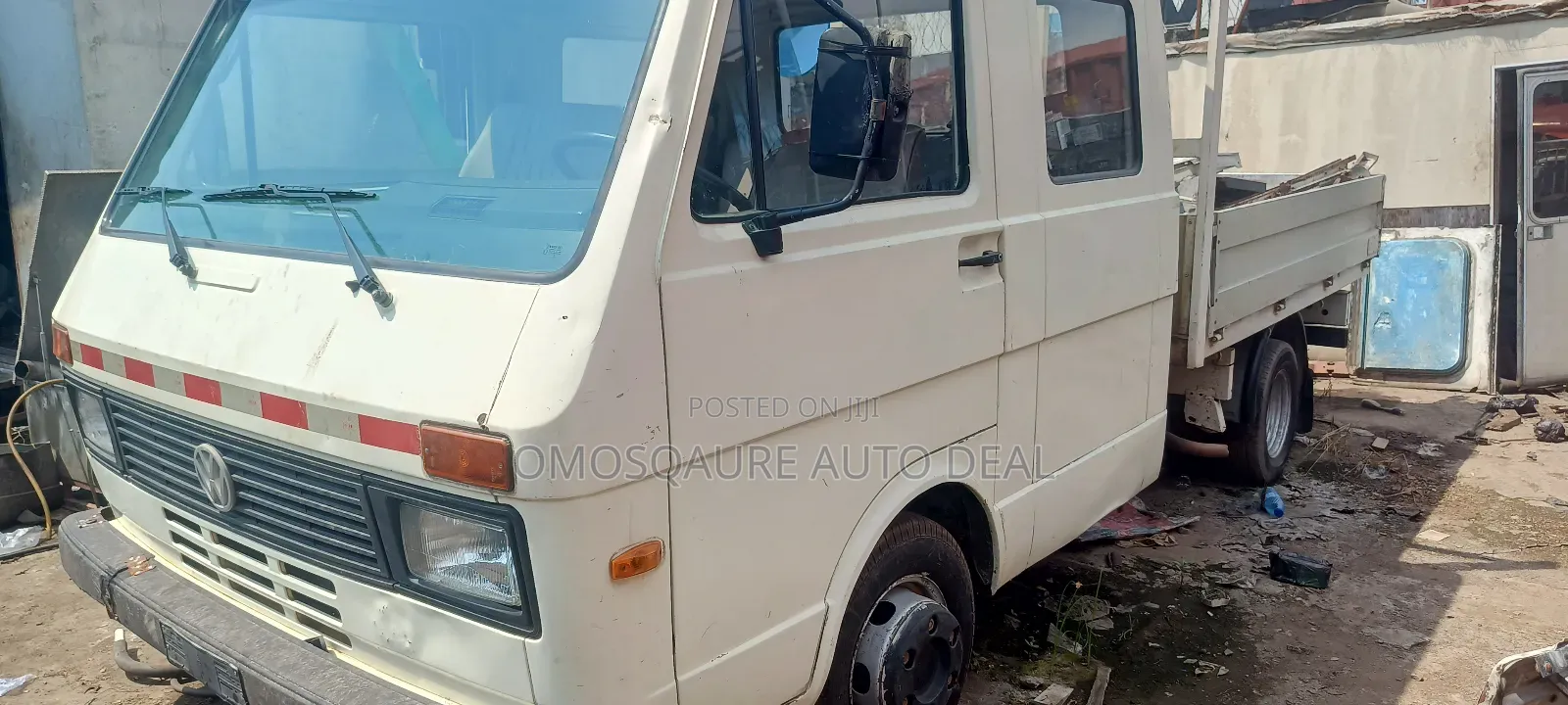 Volkswagen LT 2000 White