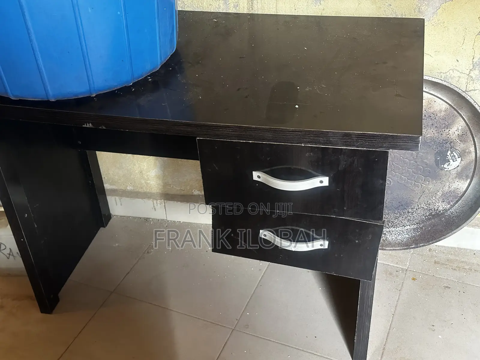 2 Drawers Reading Table