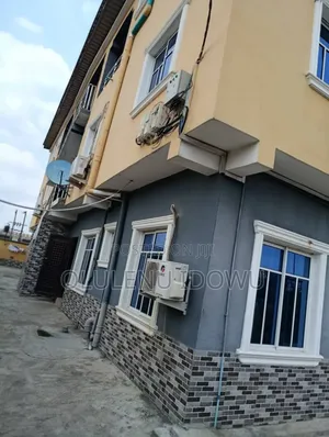 Furnished 3bdrm Block of Flats in Dopemu for sale