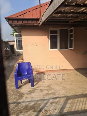 4bdrm Bungalow in Close Before Nitel, Satellite Town for sale