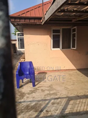 4bdrm Bungalow in Close Before Nitel, Satellite Town for sale