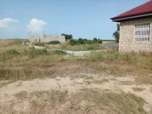 Full Plot of Land for Sale in Ago