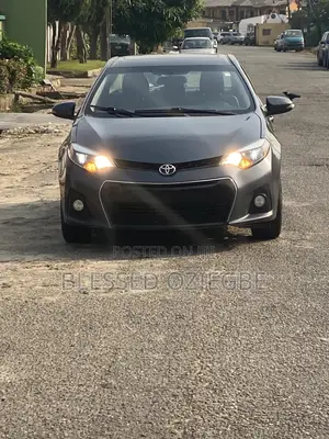 Toyota Corolla 2016 Blue