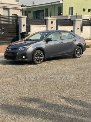 Toyota Corolla 2016 Blue