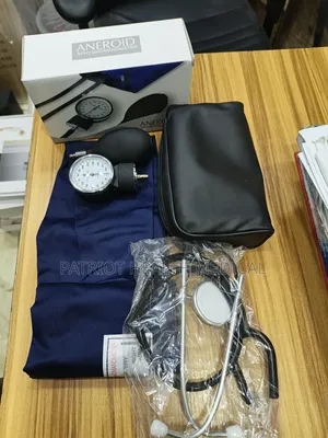 Aneriod Sphygmomanometers With Stethoscope (Blood Pressure Monitor)