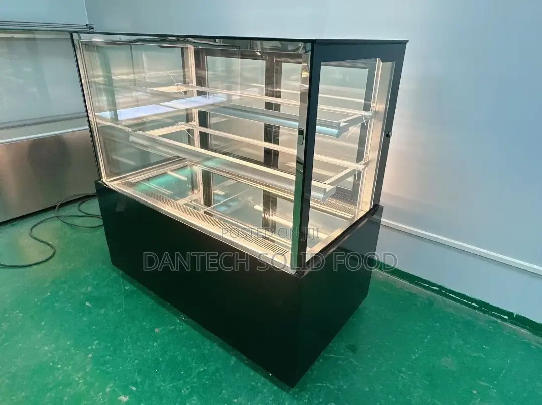 Standing Cake Warmer Display