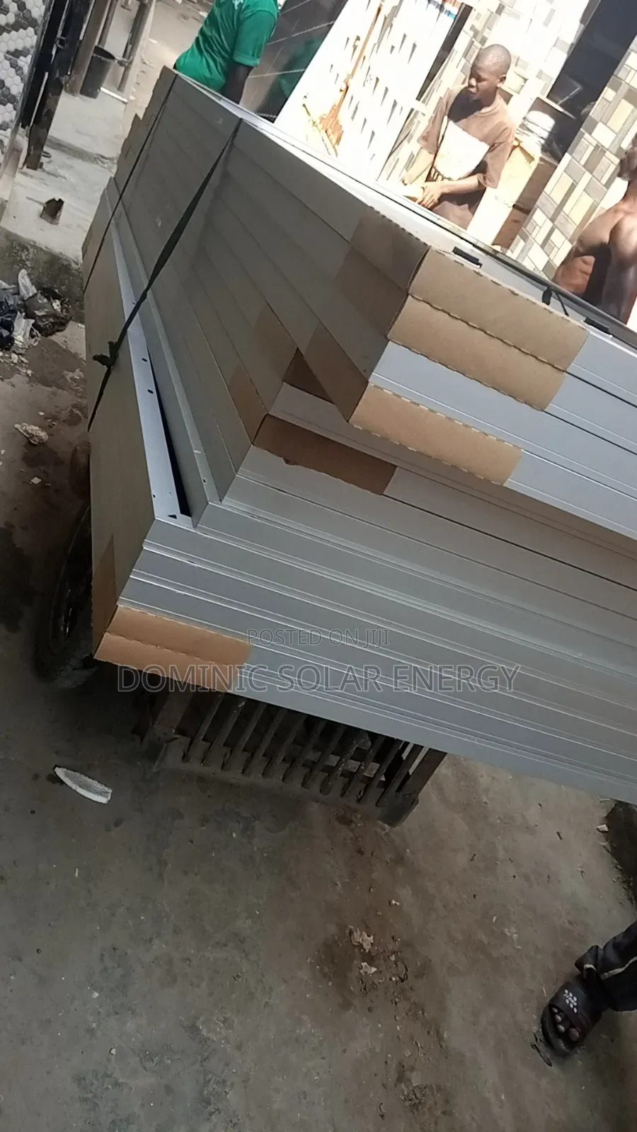 635watts 144cell Bifacial Jinko Solar Panel