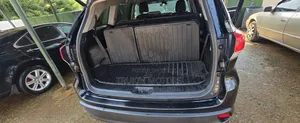 Toyota Highlander LE 4x4 V6 (3.5L 6cyl 8A) 2017 Black