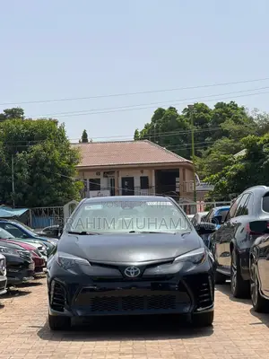 Toyota Corolla 2017 Black