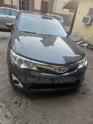Toyota Camry LE 4dr Sedan (2.5L 4cyl 6A) 2013 Gray