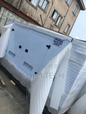 Super Cool 200kva Perkins Soundproof Generator Diesel Engine