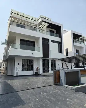 5bdrm Maisonette in Megamound Housing, Ikota for sale