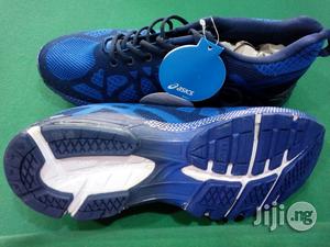 Asics Sneakers