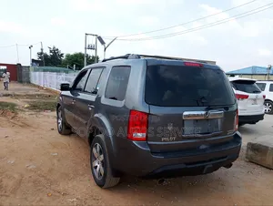 Honda Pilot 2012 Gray
