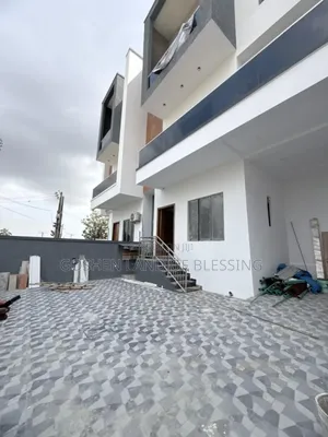 4bdrm Duplex in Adeniyi Jones for sale