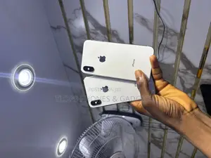 Apple iPhone X 64 GB Silver
