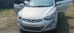 Hyundai Elantra GLS Sedan FWD (1.8L 4cyl 6A) 2013 Silver