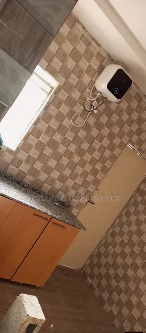 2bdrm Block of Flats in Ariyan Archivers, Ologuneru for rent